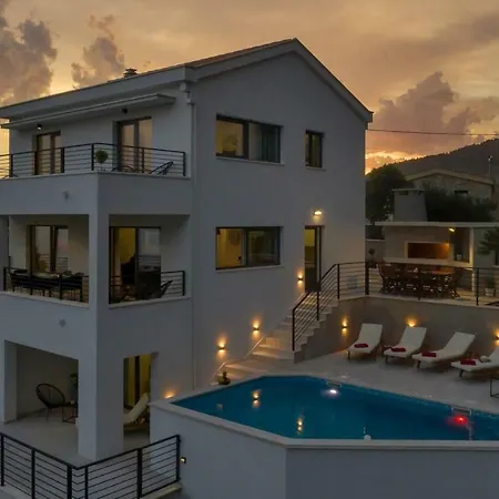 Villa Romance Villa *