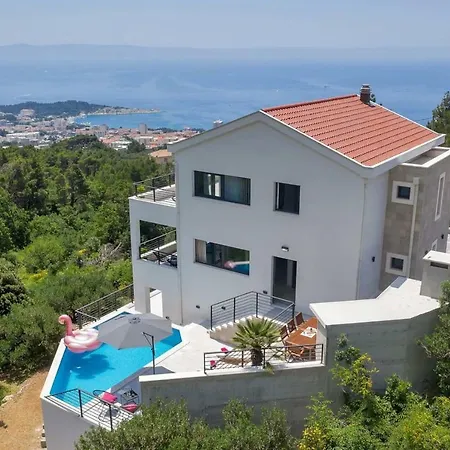 Villa Romance