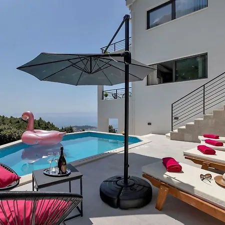 Villa Romance