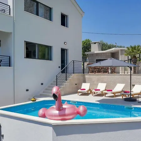 Villa Romance Villa